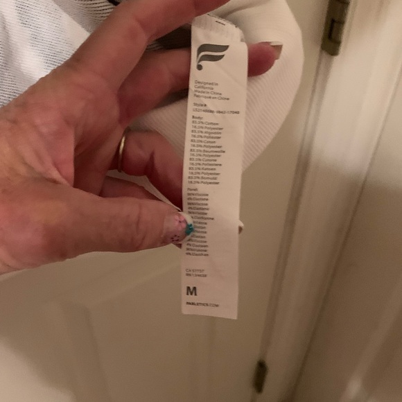 Fabletics funky black & white hooded sweatshirt. Super comfortable, size M. - Picture 5 of 6